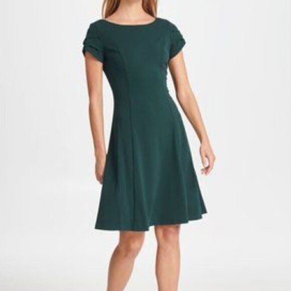 DKNY Hunter Green Tulip Sleeve Fit & Flare Dress Size 2 - Picture 1 of 12